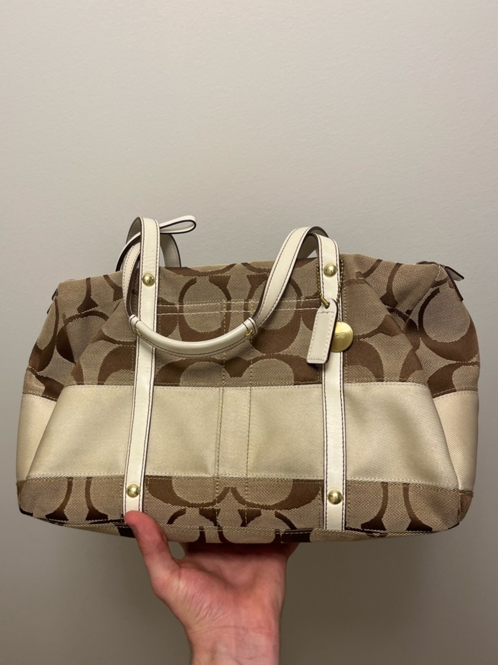 **** SOLD **** 💯COACH signature collection - large tan/cream handbag - Picture 4 of 6